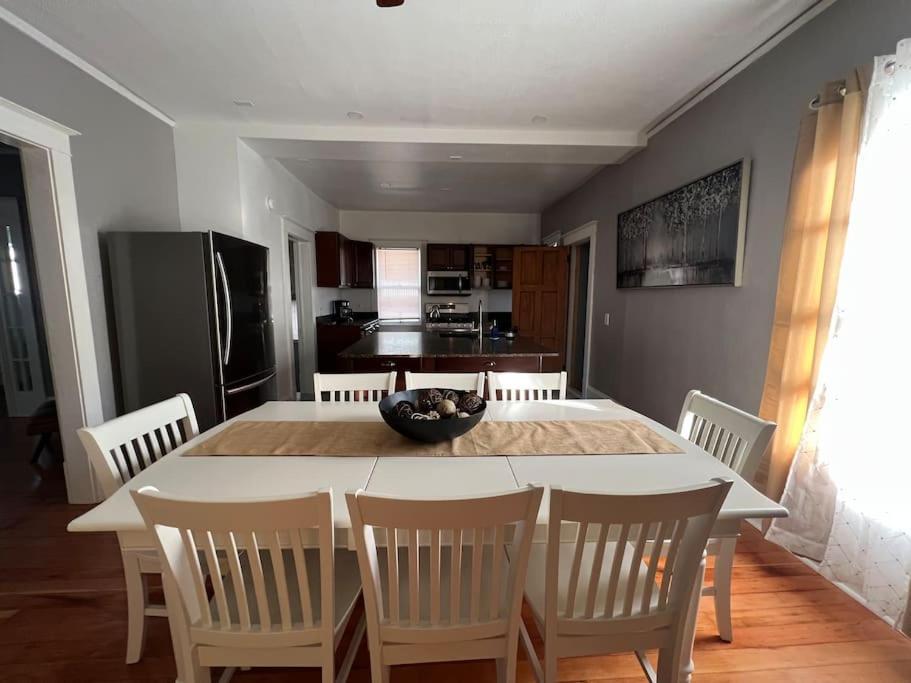 בילינגס Timelessly Restored Home - Entirely Yours To Enjoy מראה חיצוני תמונה