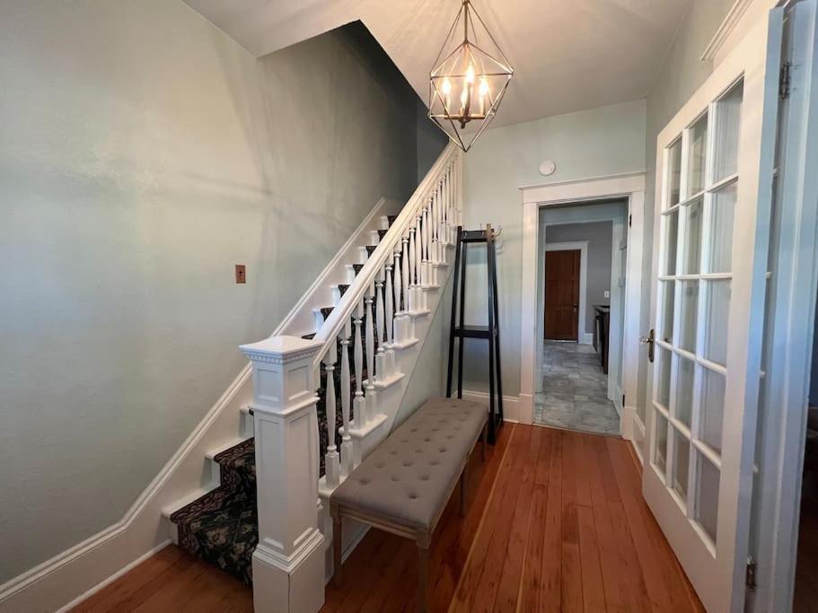 בילינגס Timelessly Restored Home - Entirely Yours To Enjoy מראה חיצוני תמונה